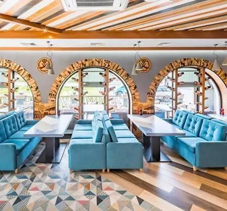 фетрбуш Nadvirna