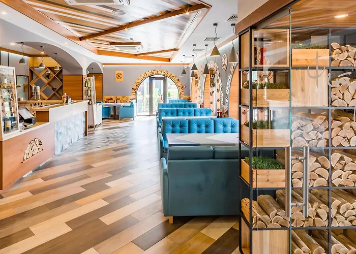 фетрбуш Hotel